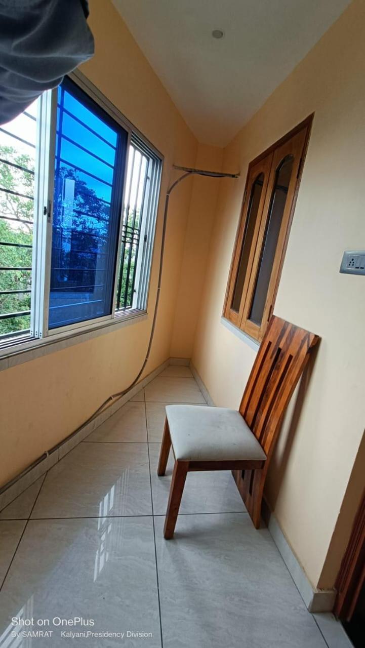 Hotel Trisplanet Kalyani Esterno foto